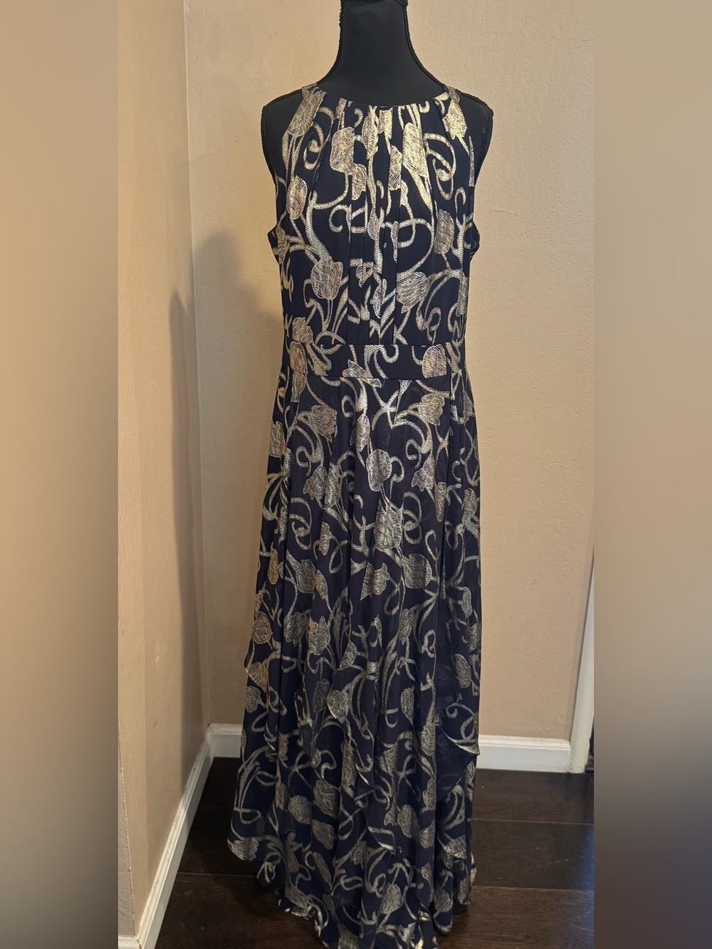 Queen Navy & Gold Metallic Foil Knit Jacquard Gown W/Halter Neck Fitted Waist - Picture 2 of 11